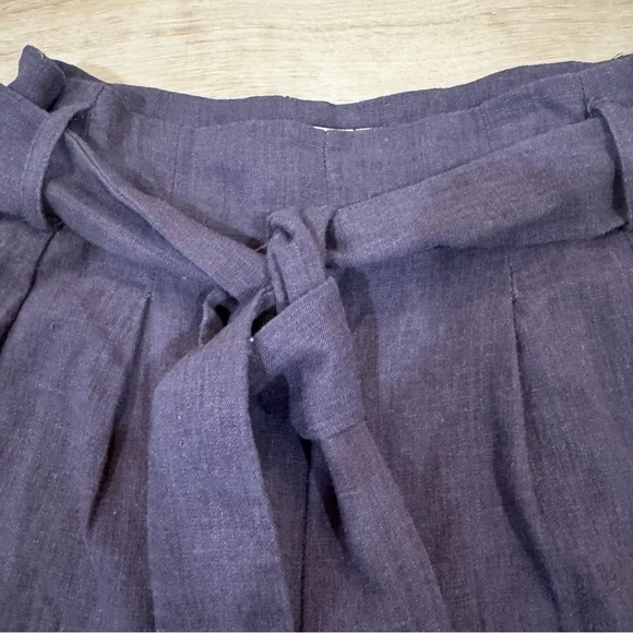 2Bella dark gray dress shorts with belted waist band, side button closure, S. - Picture 4 of 12